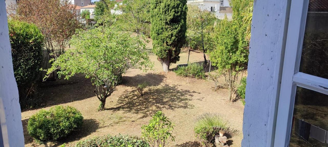 Les Terrasses D'Angouleme Bed & Breakfast Exterior photo